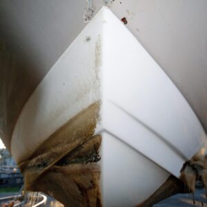 Owayell before and after use on gelcoat