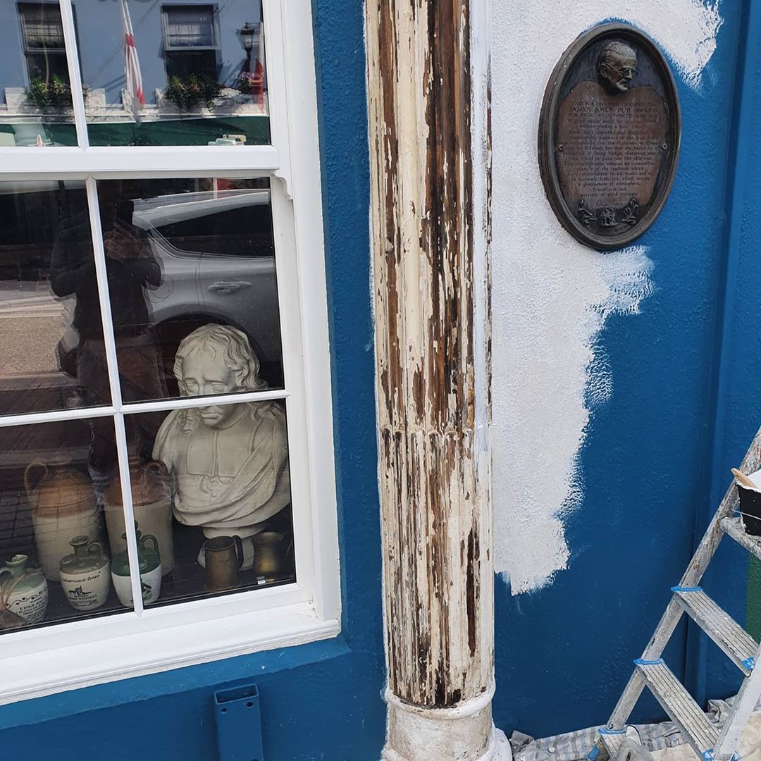 Sean's bar pillar during restoration