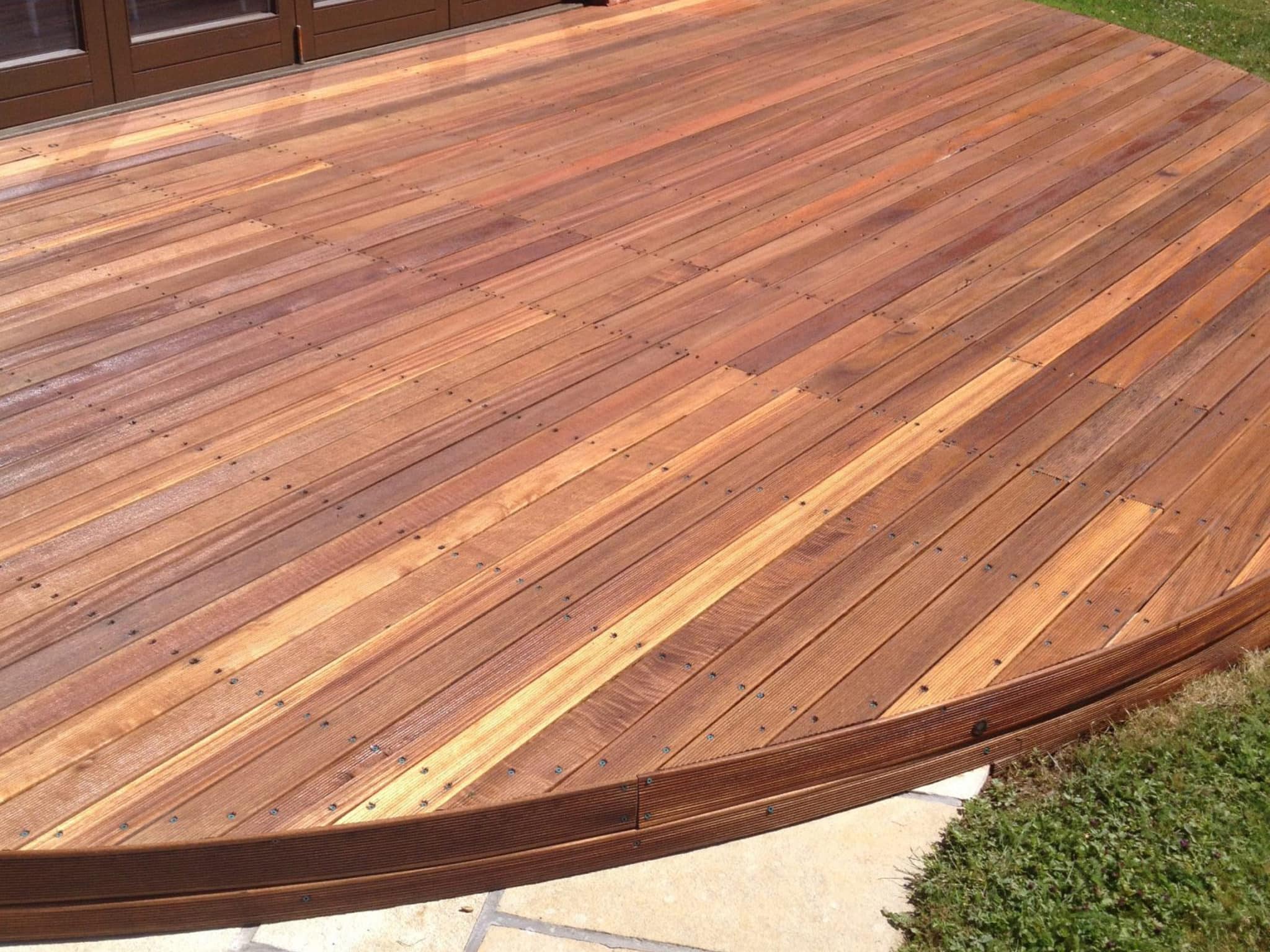 Textrol applied to garden deck by R&A Pressure Washing Services Ltd.